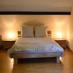 Calme Et Paisible En Foret, Ideal Pour Famille Et Amis - Fr-1-410-486 펜션