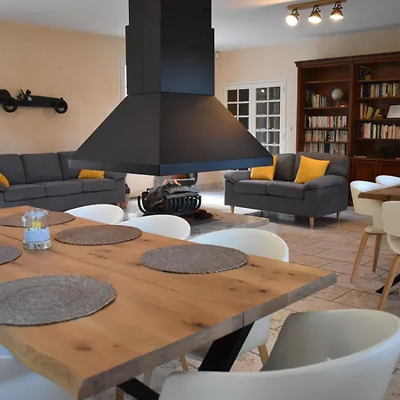 Calme Et Paisible En Foret, Ideal Pour Famille Et Amis - Fr-1-410-486 Parigné-lʼÉvêque