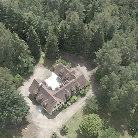 Calme Et Paisible En Foret, Ideal Pour Famille Et Amis Parigné-lʼÉvêque