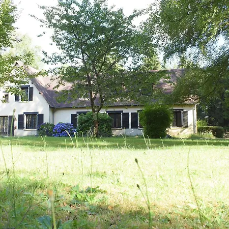 Landhuis Calme Et Paisible En Foret, Ideal Pour Famille Et Amis Parigné-lʼÉvêque